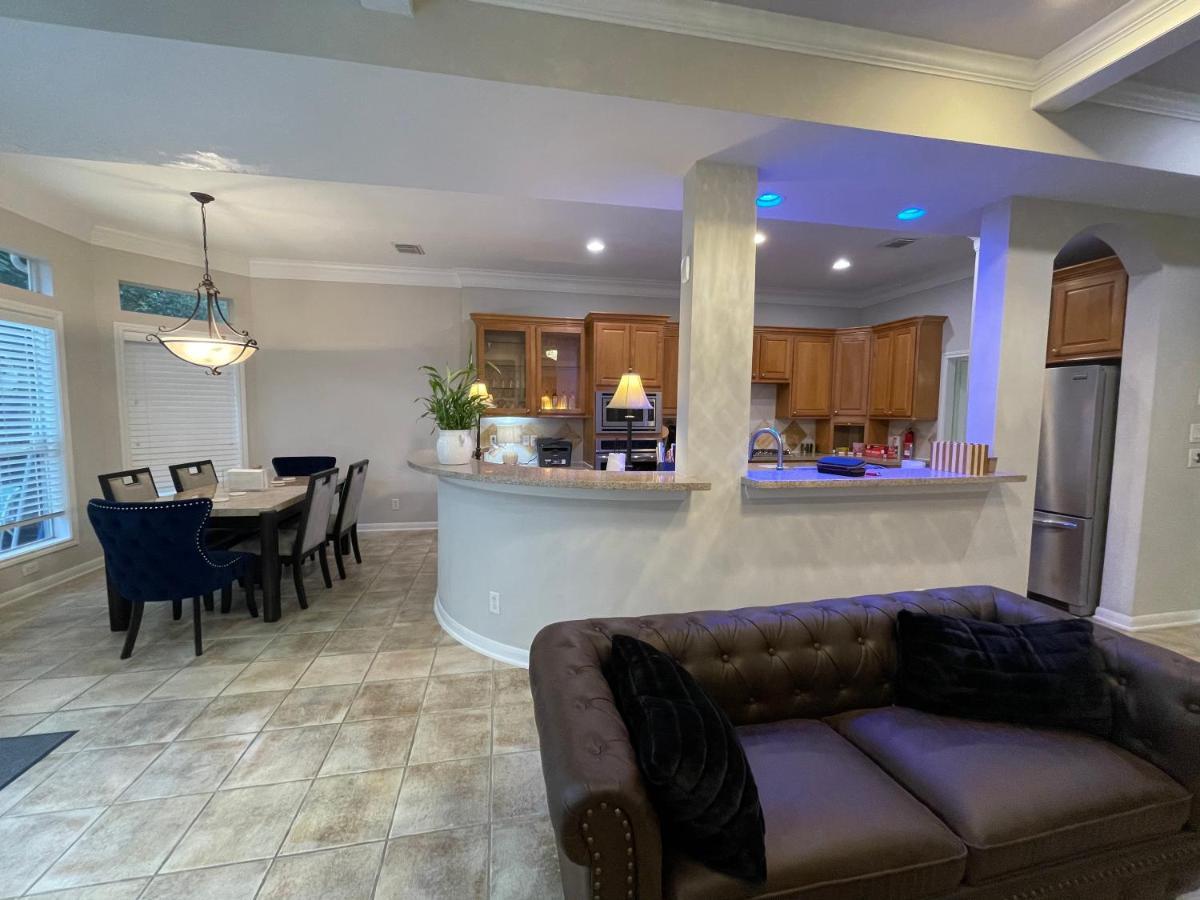Insperit Home At Galleria With Heated Pool Spa Houston Exterior foto