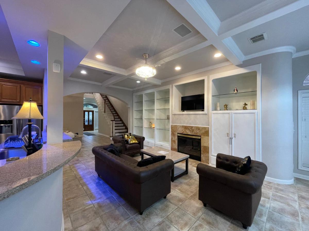 Insperit Home At Galleria With Heated Pool Spa Houston Exterior foto